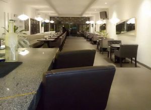 355 Restaurant and lounge (Campbell)